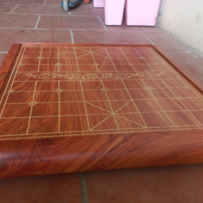 Bàn cờ tướng bằng gỗ hương đá víp kt 55×60×8cm 