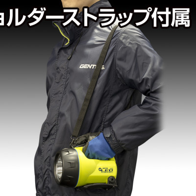 Đèn pin xách tay chiếu xa Gentos LK- 214D, có thể chiếu xa đến 487m và có thể điều chỉnh góc chiếu theo mong muốn