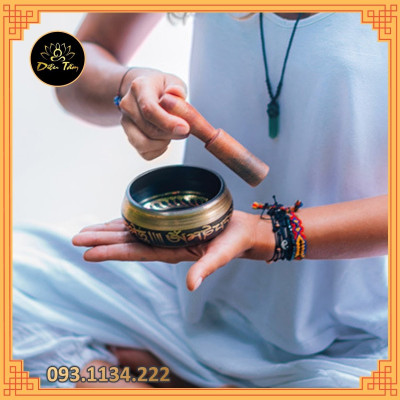 Chiếc bát xoay Tây Tạng mật tông 11.5cm