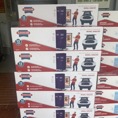 Máy sấy quần áo Sunhouse SHD2707 có điều khiển từ xa, đèn UV diệt khuẩn, sấy 15kg quần áo - Hàng chính hãng
