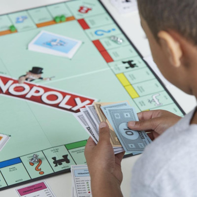Cờ Tỷ Phú Cơ Bản Monopoly Hasbro Gaming - C1009