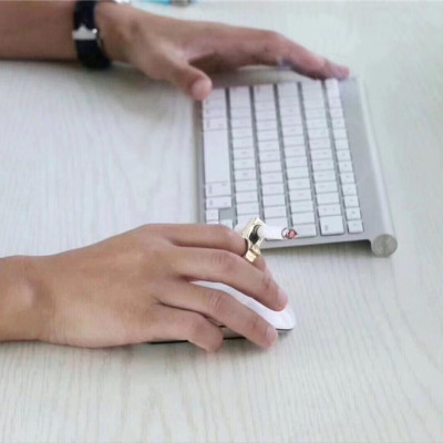 nhẫn đỡ điếu thuốc thuận tiện khi làm việc di chuyển