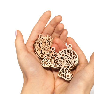 Mô Hình Gỗ Cơ Khí -  U-Fidgets-Happy new Gears- Mẫu Trang trí năm mới, sản phẩm chính hãng Ugears, nhập khẩu nguyên bộ từ EU, Fidget, DYI