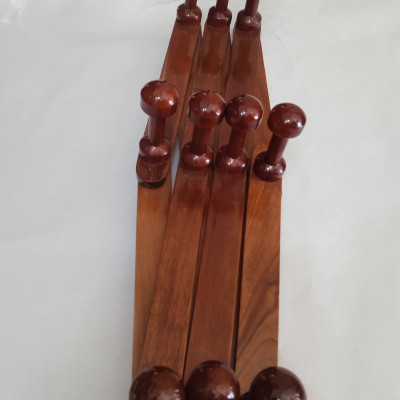 Giá treo quần áo gỗ NH HOME hình quả trám 10 móc 