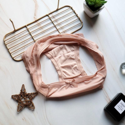 Quần Lót Băng Lụa Phối Ren Siêu Mềm Mát Lạnh Cạp Thấp Phong Cách Châu Âu WL84