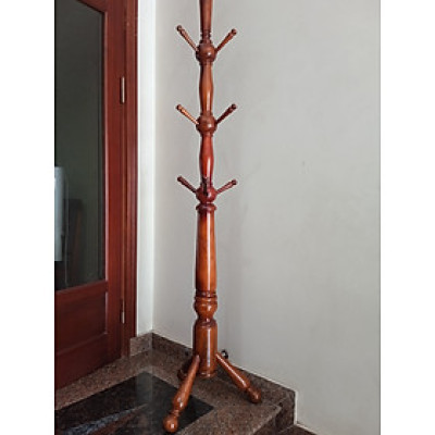 Cây treo quần áo gỗ thân to chân thẳng màu nâu đậm