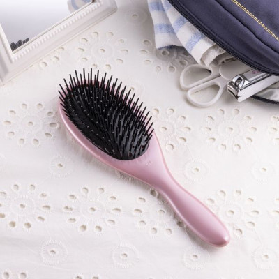 Lược Chải Cao Cấp Làm Từ Nhựa Dẻo Kai KQ-3149 (Màu Hồng)