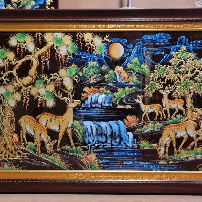 Tranh sơn mài đắp nổi thếp vàng -Tùng Lộc