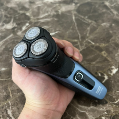 Máy cạo râu khô và ướt 5D Pivot & Flex Heads Philips Norelco S3212 cao cấp - Hàng Chính Hãng