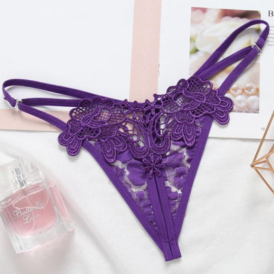 Quần lót lọt khe cài trước