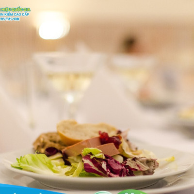 Nước uống ion kiềm thương hiệu ionLife 330ml thùng 24 chai công nghệ Nhật bản khỏe ruột mát da