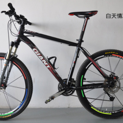 Miếng dán phản quang cho vành xe đạp – Dán niềng xe đạp ban đêm