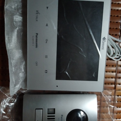 Bộ chuông cửa màn hình màu PANASONIC VL-SV74VN