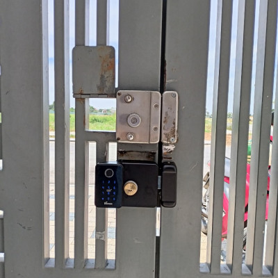 Khoá cửa cổng chống nước DEMAX SL602WP-APP