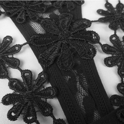 Quần lót nữ lọt khe ren sexy xếp hình hoa - Màu đỏ