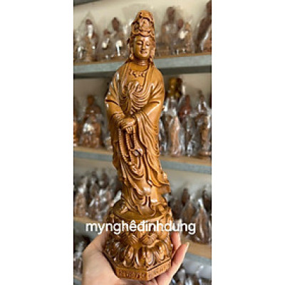 Tượng phật bà quan âm bồ tát bằng gỗ bách xanh thơm nức cao 30x9cm