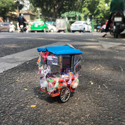 Mô Hình Sài Gòn Xưa Và Nay Thu Nhỏ - Thế Giới Tí Hon - Xe Đồ Chơi - HR10