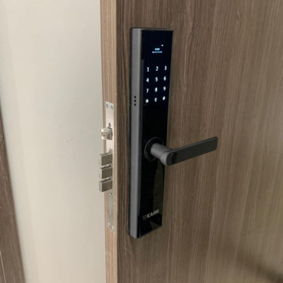 Khóa Vân Tay Kaimi BTM103 Màu Viền Đen - Hàng Chính Hãng