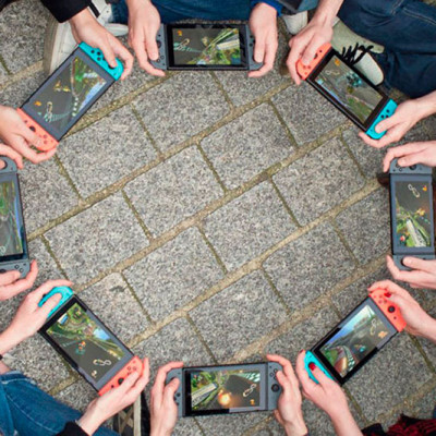 Máy Chơi Game Nintendo Switch Với Neon Blue Và Red Joy‑Con (Xanh Đỏ) - Hàng Nhập Khẩu