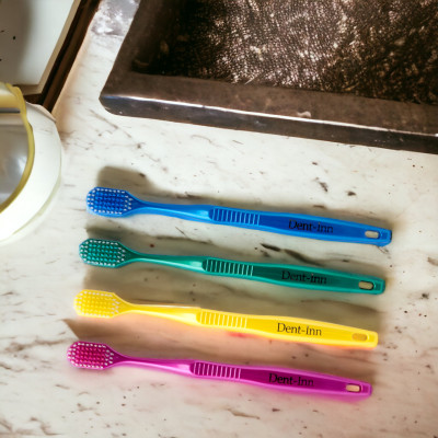 Bàn Chải Đánh Răng Có Đầu Chải Rộng Dentinwide Tl-SS (1 Cây)