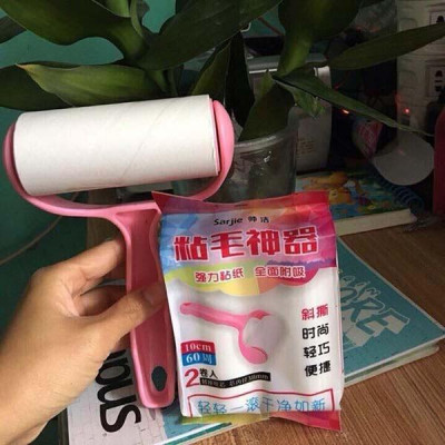 Con lăn bụi hồng có tay cầm làm sạch quần áo, ga giường ( Tặng kèm 2 Con lăn) Linh Chi Bedding