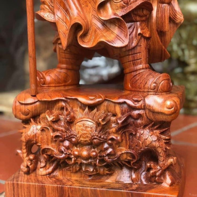 Tượng quan công trấn ải bằng gỗ hương kt cao 60×24×15cm