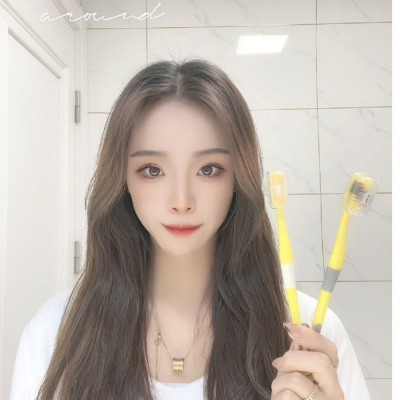 Hộp 8 bàn chải đánh răng Du lịch 2 in 1 hình vịt đáng yêu - Hàng chính hãng