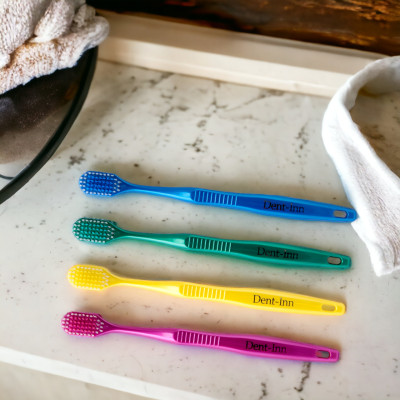 Bàn Chải Đánh Răng Với Đầu Chải Siêu Mềm Dentinwide Tl-S (1 Cây)