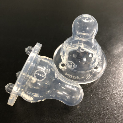 [ 024-Nuby ] Bộ 2 núm ty cổ hẹp 3 dòng chảy ( 0m+ )