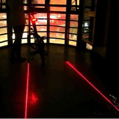 Đèn Hậu Laser Xe Đạp Kèm Giá Đỡ - Hàng chính hãng 