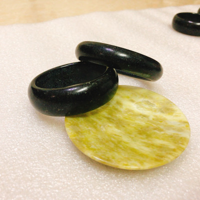 Vòng tay cẩm thạch đen đá tự nhiên Việt Nam 