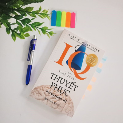 Combo Sách : Logic Rất Đơn Giản - Dễ Dàng Vượt Qua Mọi Bẫy Ngôn Ngữ Và Bài Test IQ + IQ Trong Nghệ Thuật Thuyết Phục