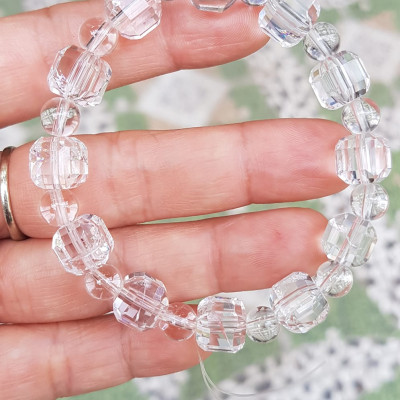  Vòng tay phong thuỷ nữ đá thạch anh trắng trong tự nhiên kiểu vuông giác tròn Size hạt vuông 10mm hạt tròn nhỏ 6mm Nữ mệnh kim mệnh Thủy đeo hợp may mắn tốt sức khoẻ công việc ạ