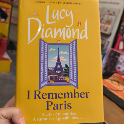 Sách - I Remember Paris by Lucy Diamond | Contemporary Romance Novel / Ngoại văn Nhập khẩu