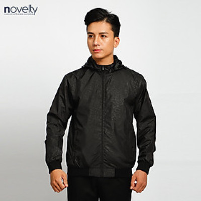 Áo jacket nam in chìm nón rời Novelty màu đen 2203242