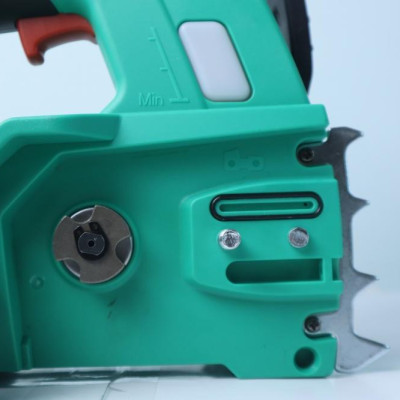 MÁY CƯA XÍCH CHỔI THAN DÙNG PIN DCA ADML250Z (KHÔNG KÈM PIN VÀ SẠC) - HÀNG CHÍNH HÃNG