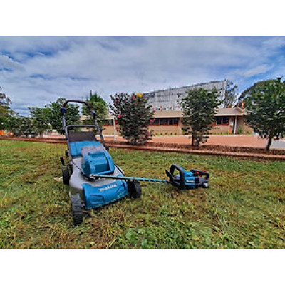 MÁY TỈA HÀNG RÀO DÙNG PIN 18V 600 MM MAKITA DUH602RT (SẠC NHANH, 1 PIN 18V 5.0 AH.) - HÀNG CHÍNH HÃNG