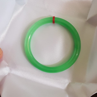 Vòng cẩm thạch Mới Lý 51mm x 7mm Vòng màu xanh tươi đều bóng đẹp nữ mệnh Mộc mệnh Hỏa mệnh Thủy ạ Nữ 50kg - 54kg đeo đẹp