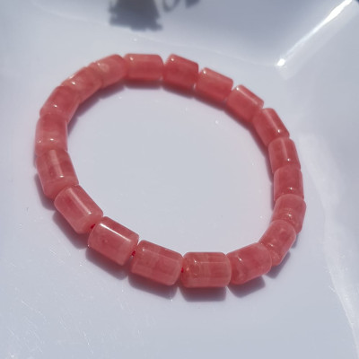 Vòng tay Đá Đào Hoa đẹp Vip hàng đẹp  Chất liệu đá đào hoa Lu Thống Khúc bóng mượt đẹp 6,8mm x dài 10mm Màu hồng tươi bóng đẹp  Nữ mệnh hỏa, mệnh thổ ạ Công dụng may mắn, tài lộc, tốt sức khỏe, xinh đẹp tay ạ