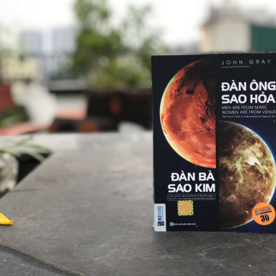 Combo 2 Cuốn: Nghĩ Bình Đẳng, Sống Bình Đẳng + Đàn Ông Sao Hỏa Đàn Bà Sao Kim