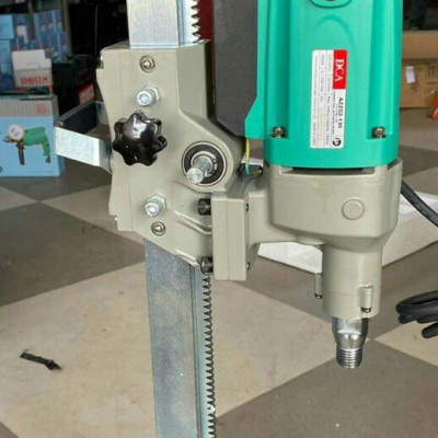 MÁY KHOAN ĐÁ 130MM 1800W DCA AZZ02-130 - HÀNG CHÍNH HÃNG