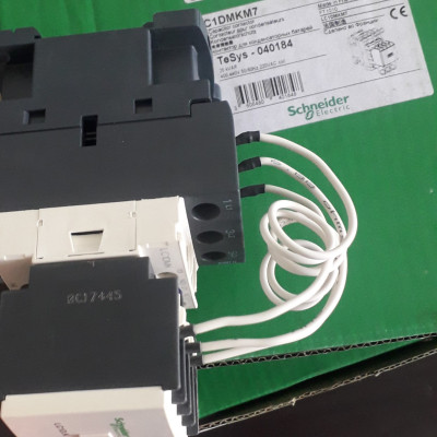 Khởi động từ LC1DMKM7 Contactor Tụ Bù 3P 25Kvar 220V