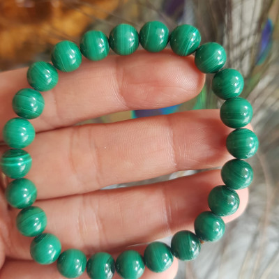 Vòng Tay Phong Thủy Đá Lông Công hay gọi là đá Malachite tự nhiên bóng đẹp Size vòng 7,5mm nữ mệnh Mộc mệnh Hỏa Vòng Xanh Đá Lông Công Vân tự nhiên đẹp đeo tốt sức khỏe, đẹp, may mắn trong công việc ạ