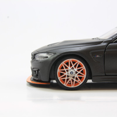 Mô Hình Xe Bmw M4 GTS Flat Grey 1:24 Maisto MH-31246
