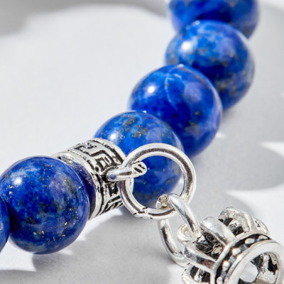 Vòng tay đá lapis lazuli charm vương miện Ngọc Quý Gemstones