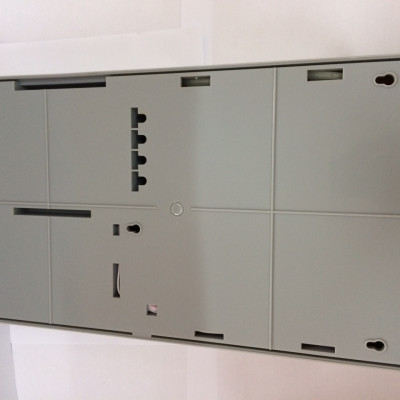 Hộp xịt cồn cảm ứng Xinda XDQ210