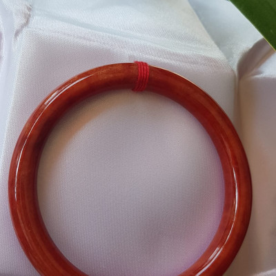 Vòng Tay Phong Thủy mới Đá Cẩm Thạch Đỏ Đẹp 60mm x cọng 8mm màu đỏ cam nhẹ đều đẹp nữ mệnh hỏa mệnh thổ 58kg - 70kg đeo hợp đẹp ạ