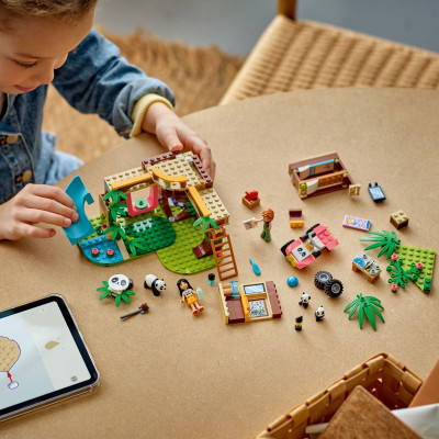 LEGO FRIENDS 42648 Đồ Chơi Lắp Ráp Trung Tâm Bảo Tồn Gấu Trúc (243 chi tiết)