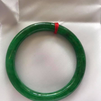  CHIẾC VÒNG CẨM THẠCH S THỦY ĐẸP 50 MÀU XANH NGỌC ĐẬM ĐẸP NỮ MỆNH HỎA MỘC THỦY 47kg đến 56kg Đeo