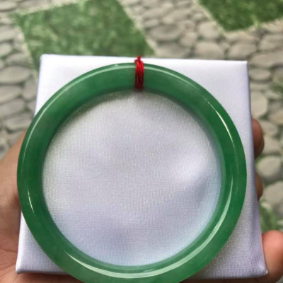 Vòng Cẩm Thạch Xanh Lý Đẹp 59mm x 8mm  nữ mạng Mộc mạng Hỏa  57kg - 69kg đeo ạ